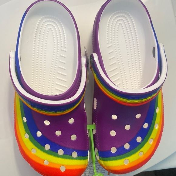 🌈CROCS Classic Rainbow Dye Clog - Picture 7 of 7